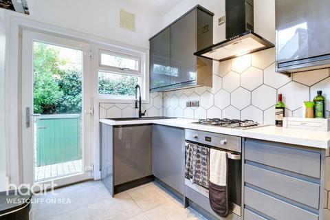2 bedroom flat for sale, Westcliff Avenue, Westcliff-On-Sea