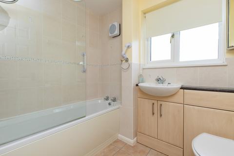 17 Beech Road, Eynsham, Witney, OX29 4LL