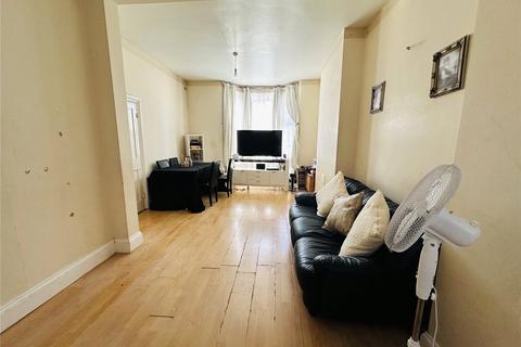 83 Honley Road, London, SE6 2HY