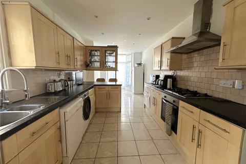 83 Honley Road, London, SE6 2HY