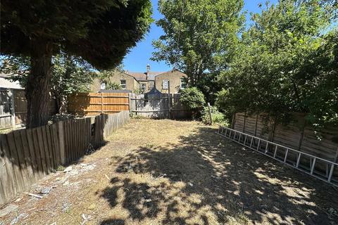 83 Honley Road, London, SE6 2HY