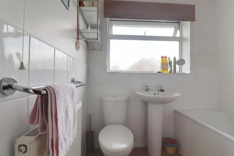 28 Bath Road, Kings Stanley, Stonehouse, GL10 3JH