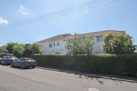 7 bedroom house for sale, Locking Road*4-5 Bedroom House*Two Bedroom House*Huge Income Potential*