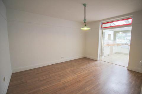7 bedroom house for sale, Locking Road*4-5 Bedroom House*Two Bedroom House*Huge Income Potential*
