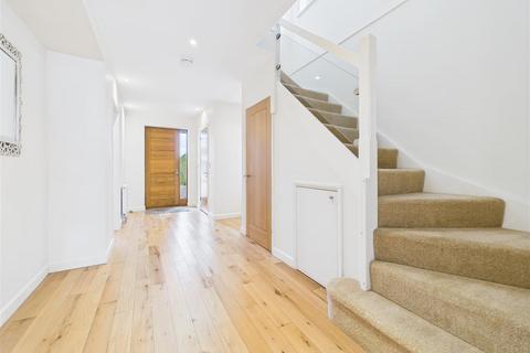 4 bedroom detached house for sale, Evesham Road, Stratford-Upon-Avon CV37