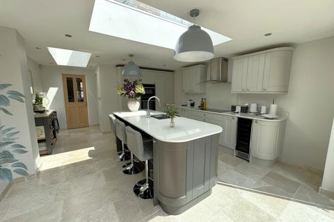 25 Avenue Road, Winslow, Buckingham, MK18 3DH