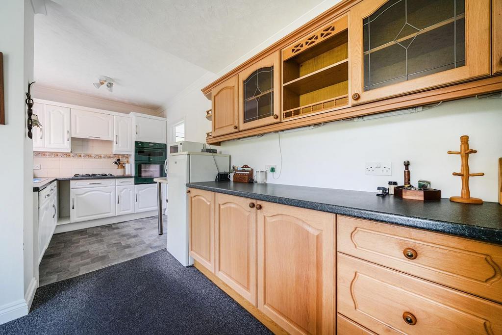 Kitchen - Dining Room connecting.jpg