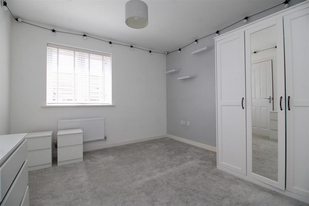 Bedroom 2 .JPG