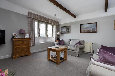 3 bedroom cottage for sale, Wainstalls Lane, Halifax