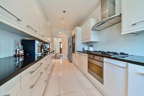13 Wrottesley Road, London, SE18 3EW