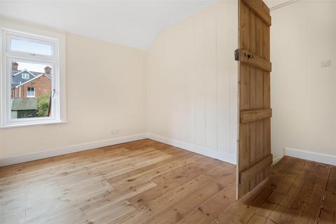 15 Oliver Road, Ascot, SL5 9DN