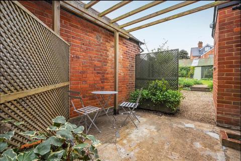 15 Oliver Road, Ascot, SL5 9DN