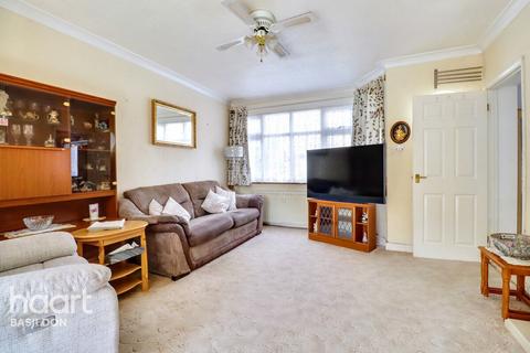 3 bedroom semi-detached house for sale, Pound Lane, Basildon