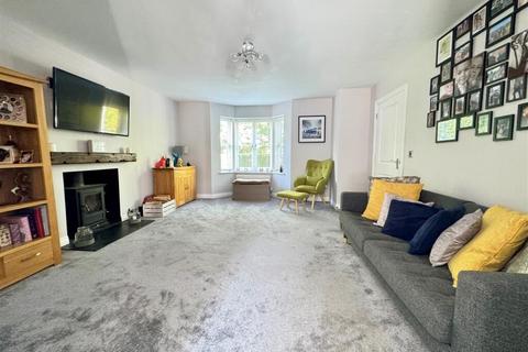 undefined, McIndoe Drive, Aylesbury HP22