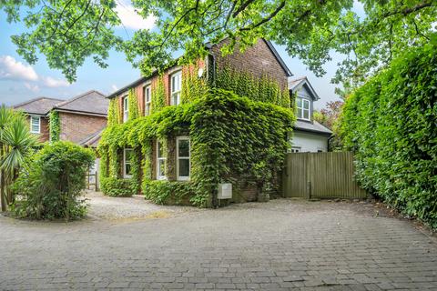 3 bedroom detached house for sale, Echo Barn Lane, Wrecclesham, Farnham, GU10