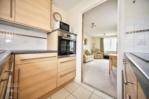 undefined, Lucas Gardens, Luton, Bedfordshire, LU3
