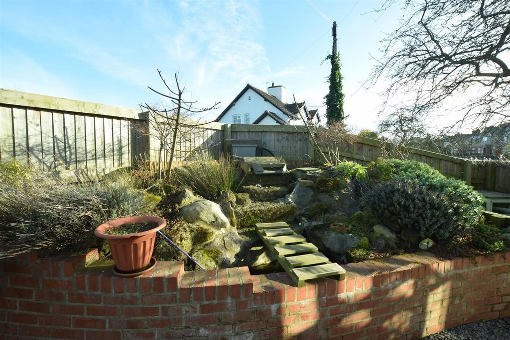 Side patio area