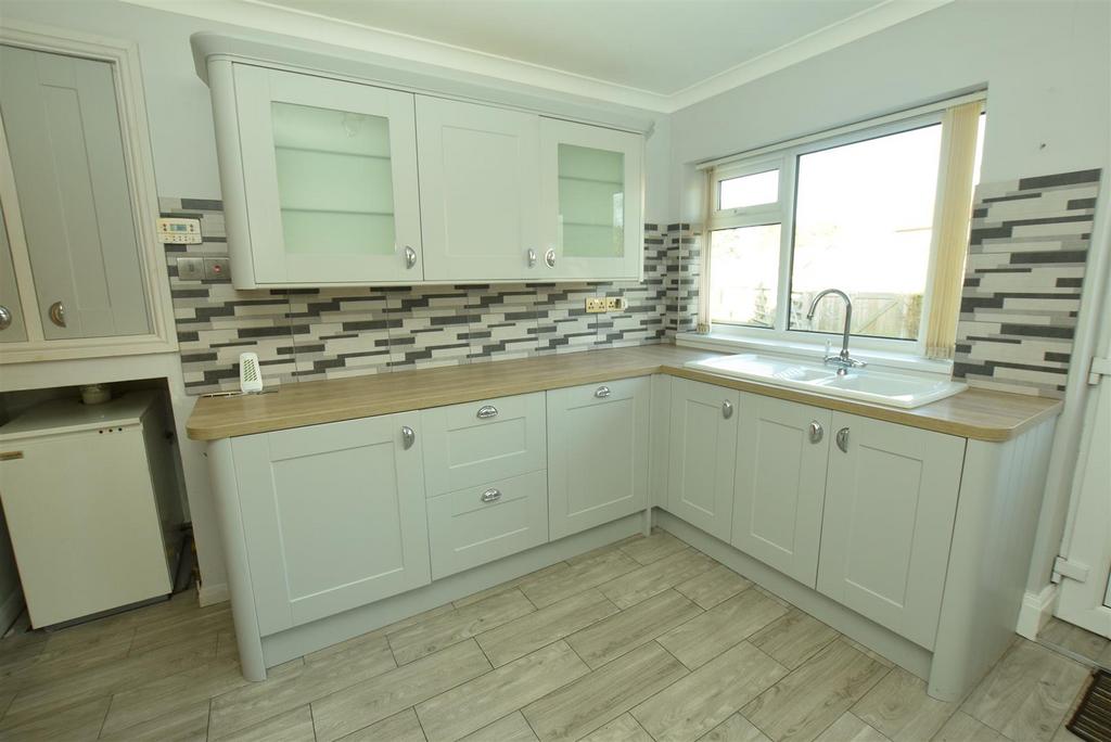 Kitchen/ dining room