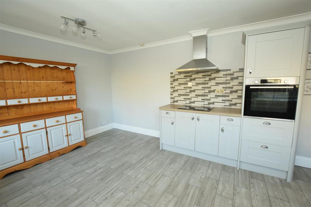 Kitchen/ dining room