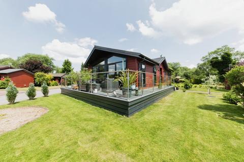 2 bedroom bungalow for sale, Somerford, Cheshire CW12