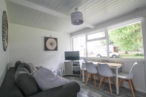 2 bedroom chalet for sale, Newport Road, Hemsby