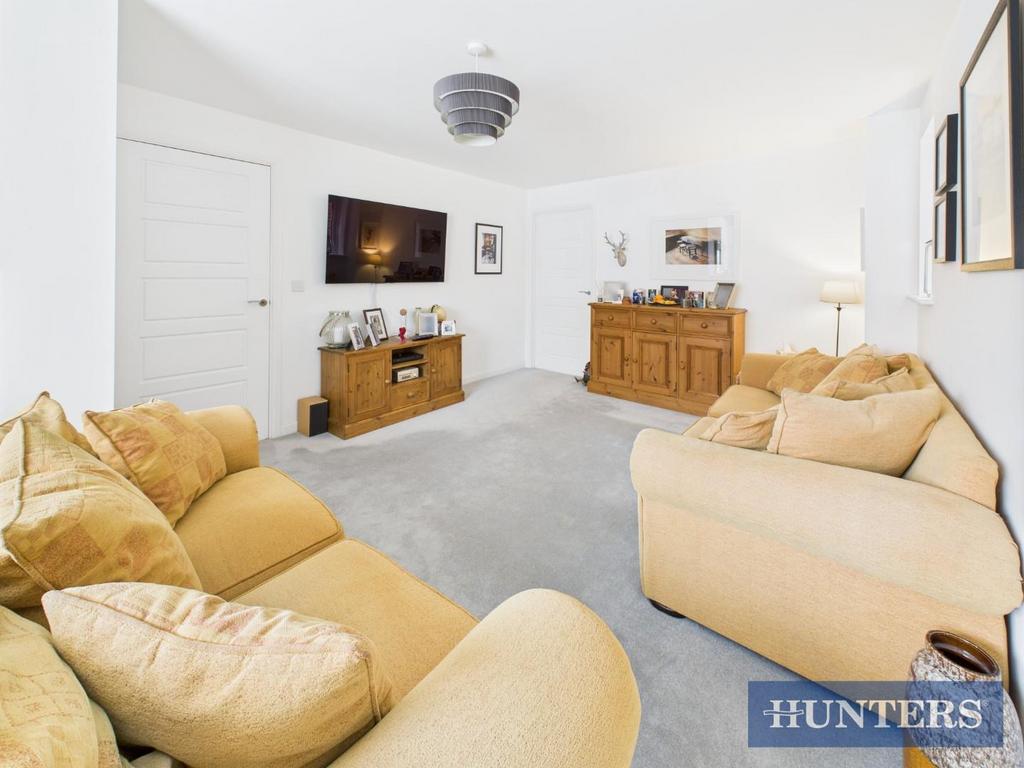 CAM01450 G0-PR0226-STILL004.jpg