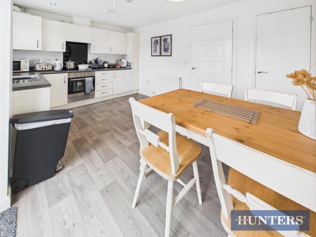 CAM01450 G0-PR0226-STILL013.jpg