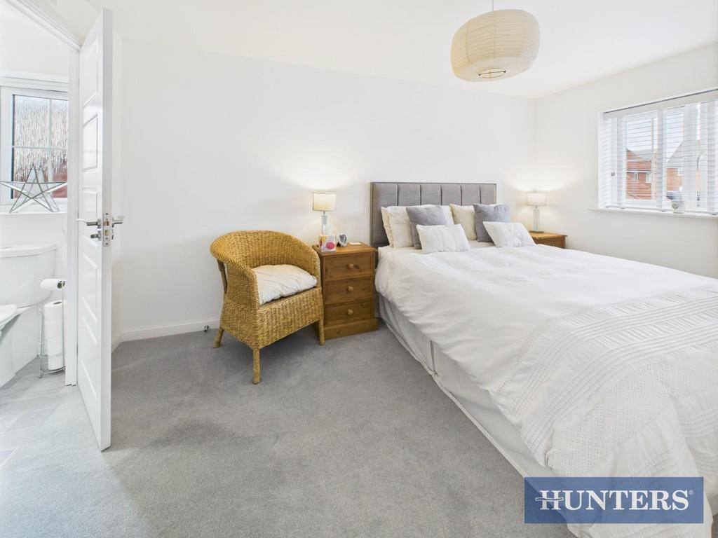 CAM01450 G0-PR0226-STILL022.jpg