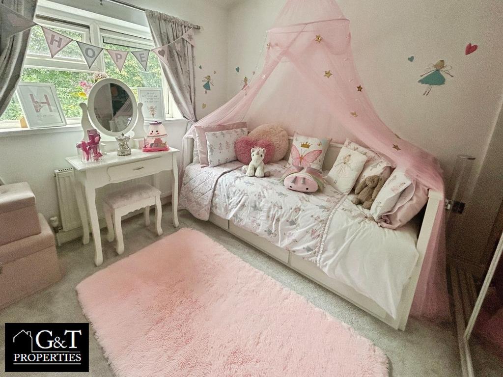 Second bedroom