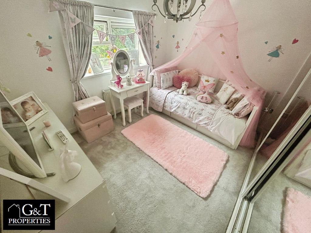 Second bedroom