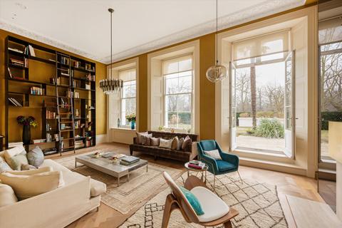4 bedroom flat to rent, The Lancasters, 75-89 Lancaster Gate, London, W2.