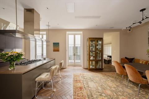 4 bedroom flat to rent, The Lancasters, 75-89 Lancaster Gate, London, W2.