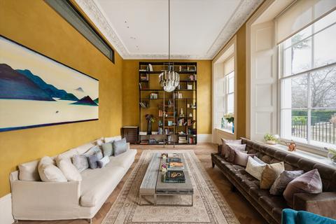 4 bedroom flat to rent, The Lancasters, 75-89 Lancaster Gate, London, W2.