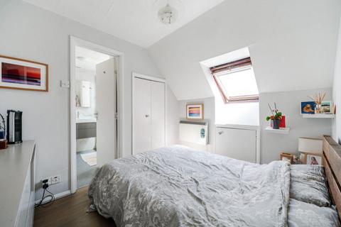 63 Pursewardens Close, London, W13 9PW