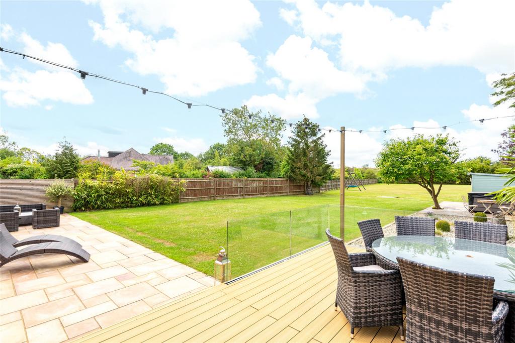Rear Patio / Decking