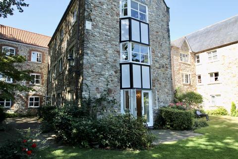 2 bedroom retirement property for sale, Carlton Court, Wells