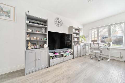 4 bedroom link detached house for sale, Garrett Crescent, Chertsey, KT16