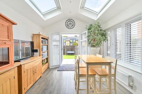 undefined, Garrett Crescent, Chertsey, KT16