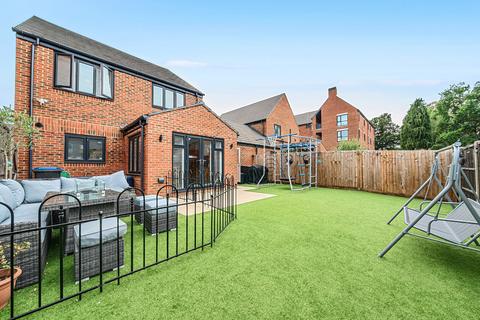 undefined, Garrett Crescent, Ottershaw, Chertsey, KT16