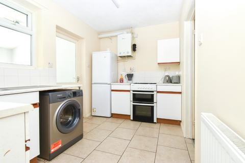 4 bedroom terraced house to rent, Irstead Road, Norwich, NR5