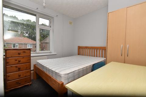 4 bedroom terraced house to rent, Irstead Road, Norwich, NR5