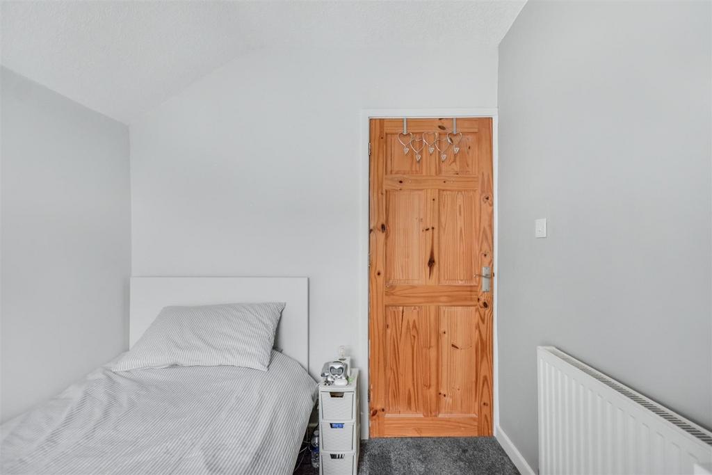Bedroom 3 2.jpeg