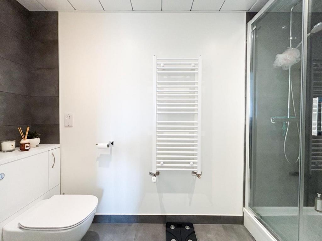 Ensuite Shower Room