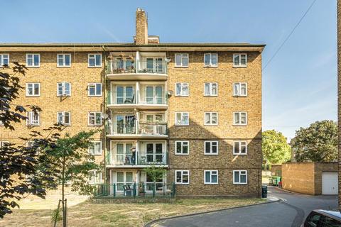 3 bedroom flat to rent, Lambeth Walk, London SE11