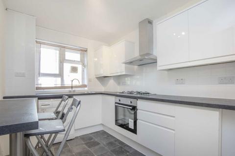 3 bedroom flat to rent, Lambeth Walk, London SE11