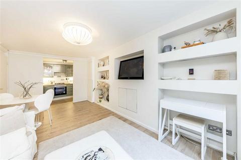1 bedroom flat for sale, Burnt Ash Hill, London SE12