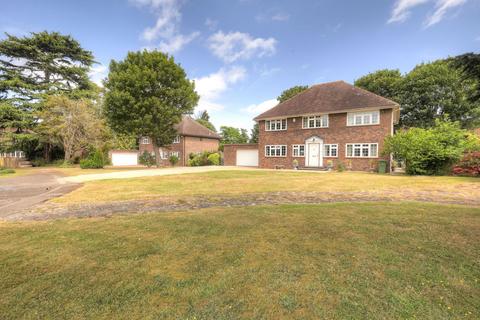 5 bedroom detached house for sale, The Witherings, Hornchurch RM11