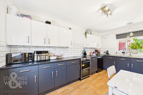 3 bedroom semi-detached house for sale, Fowell Close, Norwich