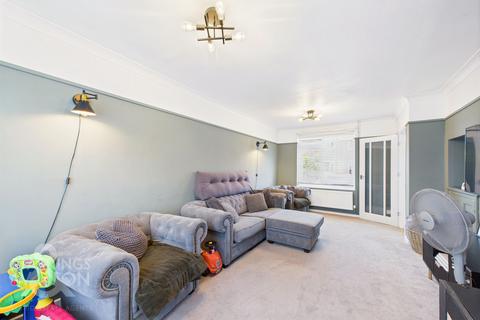 3 bedroom semi-detached house for sale, Fowell Close, Norwich