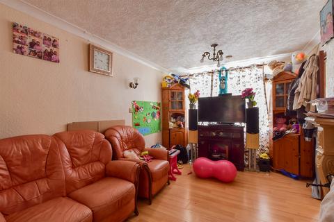 3 bedroom end of terrace house for sale, Shaws Road, Crawley RH10
